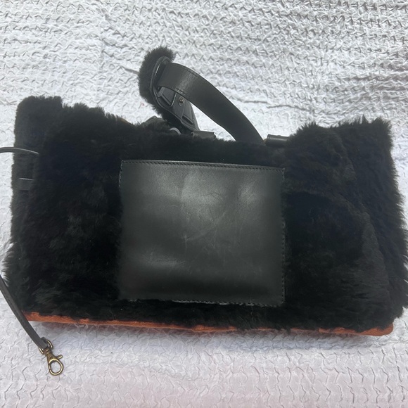 UGG black reversible purse!👜 - Picture 2 of 3